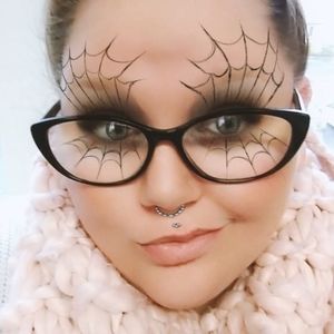 Meet your Posher, Richelle